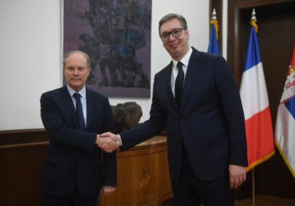 Vučić sa Trokazom o KiM: “Srbija je ozbiljan partner koji drži svoju reč, a to očekuje i od sagovornika”