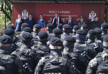 Predsednik Vučić se obratio na Danu “Kobri”: “Zastava nikada ne sme da padne u ruke neprijatelju” (VIDEO)