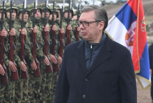Predsednik Vučić prisustvovao vojnoj vežbi “Vihor 2024”: “Mnogo je nove tehnike, zadovoljan sam” (VIDEO)