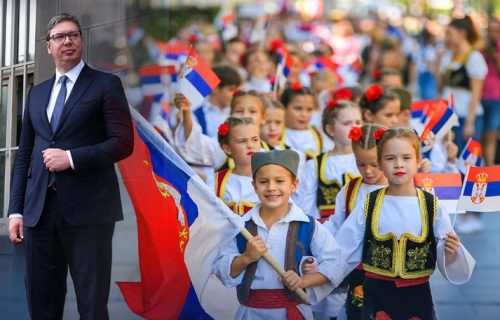 Predsednik Vučić uputio jaku poruku iz Njujorka: "Nastavićemo da se borimo za Srbiju" (FOTO)
