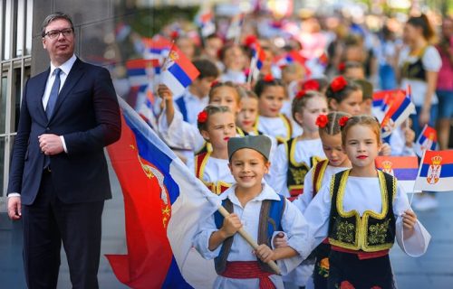 Predsednik Vučić uputio jaku poruku iz Njujorka: "Nastavićemo da se borimo za Srbiju" (FOTO)