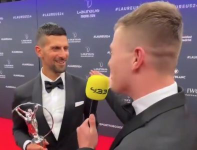 Nakon osvajanje nagrade, Novak dobio zanimljivo fudbalsko pitanje: “O moj Bože, stavio si me u nezgodan položaj” (VIDEO)