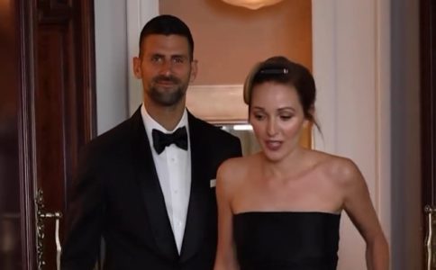 Đokovići iz drugog ugla, objavljen snimak priprema za “Laureus”: Jelena se šminka, Nole svira “gitaru” uz kultnu pesmu (VIDEO)