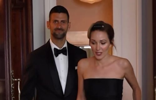 Đokovići iz drugog ugla, objavljen snimak priprema za "Laureus": Jelena se šminka, Nole svira "gitaru" uz kultnu pesmu (VIDEO)