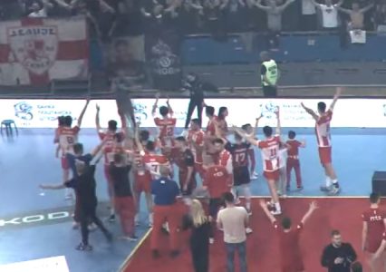 Crveno-beli na krovu Srbije: Zvezda slavila protiv Partizana u majstorici finala odbojkaske Superlige