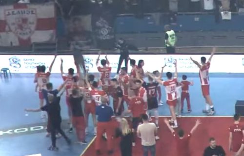 Crveno-beli na krovu Srbije: Zvezda slavila protiv Partizana u majstorici finala odbojkaske Superlige