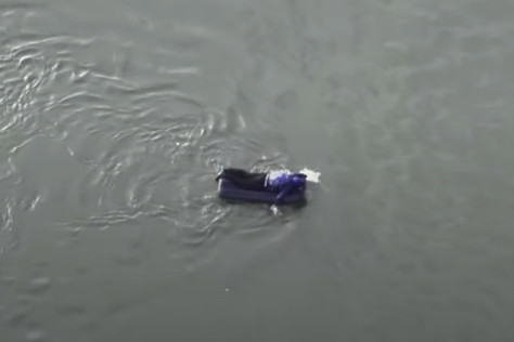 Za nevericu: Ukrajinac na dušeku pokušao da pređe u Moldaviju i tako izbegne mobilizaciju (VIDEO)