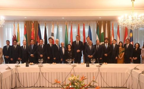 Vučić nastavlja diplomatsku borbu: Predsednik Srbije se sastao sa ambasadorima azijskih zemalja (FOTO)