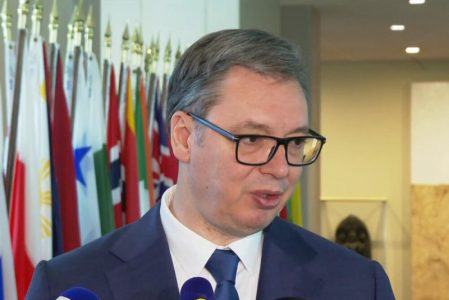 Vučić: Večeras ćemo imati zajednički štab sa Beogradom u vezi rezolucije