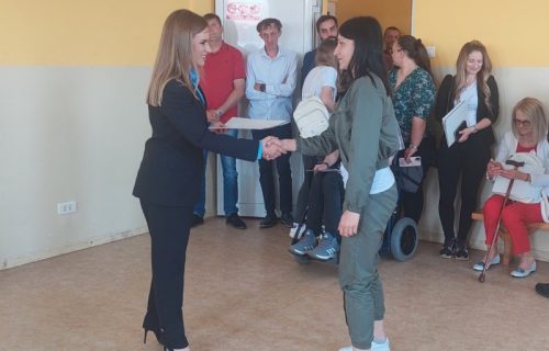 Milica Đurđević Stamenkovski u Arilju: Besplatni udžbenici za najmlađe osnovce