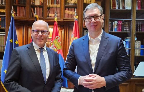 Ekonomska saradnja Srbije i Nemačke: Predsednik Vučić se sastao sa poslanikom Bundestaga Peterom Bajerom