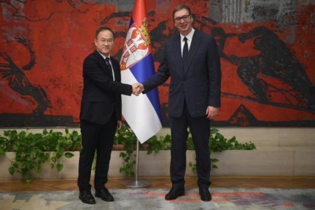 Vučić se sastaje sa kineskim ambasadorom Li Mingom
