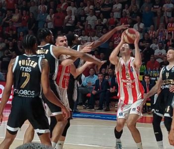 (UŽIVO) Avramović silno motivisan: Partizan i dalje drži prednost (VIDEO)