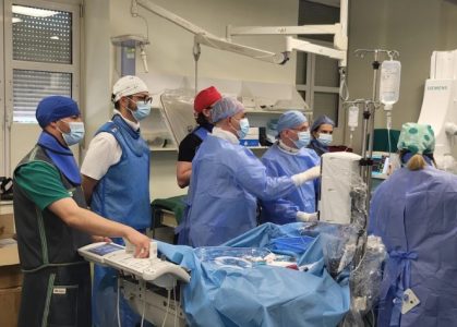 Novi podvig lekara UKC Niš: Pomoću “kišobrana” zatvorili otvor unutar srca i sprečili šlog kod pacijenta