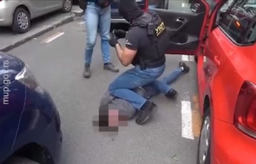 Pogledajte munjevitu akciju policije: Uhapšeni osumnjičeni za pripremanje teškog ubistva (VIDEO)