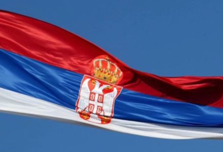 Vučić poslao snažnu poruku iz Njujorka: “Ovo je zastava časti i slobode, poneo sam je sa sobom u zgradu UN, braniću je i čuvati”