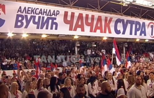 (UŽIVO) Narod u Čačku čeka Vučića: Počeo skup izborne liste "Aleksandar Vučić - Čačak sutra" (VIDEO)