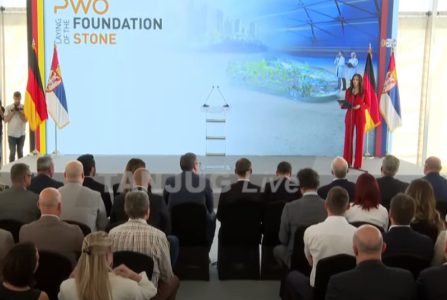 (UŽIVO) Vučić u Čačku na ceremoniji polaganja kamena temeljca za novu fabriku kompanije PWO Group (VIDEO)