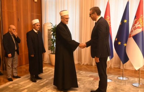 Predsednik Vučić sa delegacijom Islamske zajednice u Srbiji: "Srbija je naša zajednička kuća" (FOTO)
