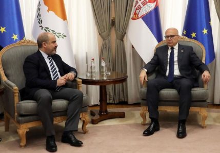 Vučević sa ambasadorom Kipra: “Postoji interes za jačanje ekonomskih veza, zahvalnost za stav o rezoluciji o Srebrenici” (FOTO)