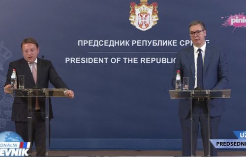U narednom mandatu moguće veliko proširenje EU u kojem bi trebalo da učestvuje i Srbija: Predsednik Vučić se sastao sa komesarom EU Varhejijem (VIDEO)