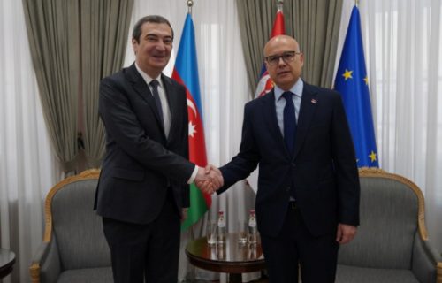 Premijer Vučević sa Hasijevim: "Srbija ceni podršku Azerbejdžana u UN i SE"
