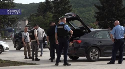Novi pritisci Kurtija na Srbe na KiM: Kosovska policija zaplenila novac iz trezora NBS u Severnoj Mitrovici