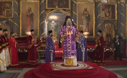 Patrijarh Porfirije na Veliku subotu bogoslužio u Sabornoj crkvi (VIDEO)