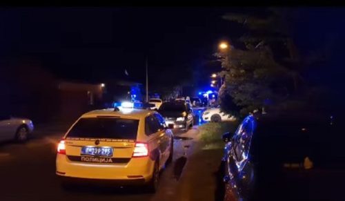 Tokom potere u Novom Sadu za pljačkašima povređen policajac, uhapšena dvojica osumnjičenih (VIDEO)