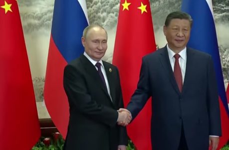 Počeo sastanak Putina i Sija: “Saradnja dve zemlje nije usmerena protiv bilo koga”