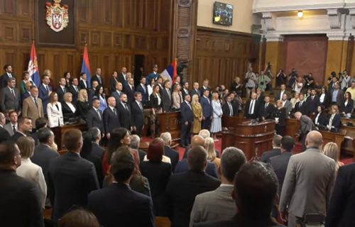 Srbija je dobila novu VLADU: Ministri položili zakletvu! Prisustvovao i predsednik Vučić