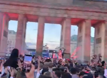 Sumnjivi ranac napravio problem! Hitno zatvorena navijačka zona u Berlinu