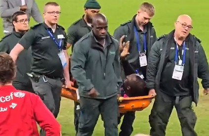Stravična povreda legendarnog Bolta! Munja sa Jamajke hitno hospitalizovan! (VIDEO)
