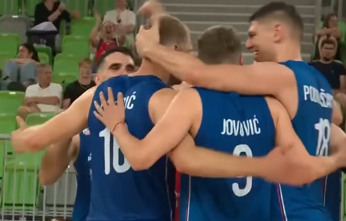 Poraz koji ne boli! Odbojkaši izgubili od Slovenije, ali idu na Olimpijske igre!