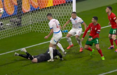 Česi pa niste izdržali ni 10 minuta - doduše, bio je autogol! Portugal ponovo u igri za sva tri boda
