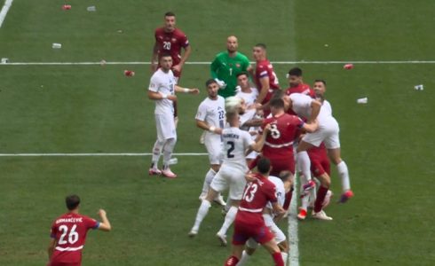 Srbija se izvukla! Srećan završetak meča, Jović ostavio nadu za prolaz dalje! (VIDEO)