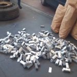 Tablete sa psihoaktivnim supstancama krili u kamionskim gumama: Novobeogradski policajci ih uhapsili