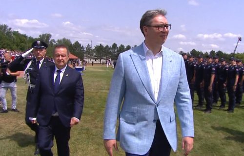 Pred Evropom i svetom je težak period, policija da obezbedi svaki pedalj Srbije: Vučić se obratio na proslavi Dana MUP-a i policije (FOTO/VIDEO)