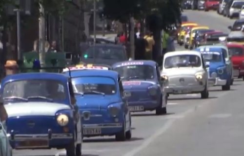 “Fića je rols rojs i ništa više”: U Kragujevcu se okupili zaljubljenici najpopularnijeg auta prošlog veka