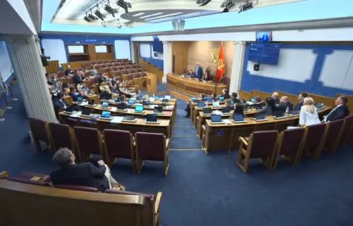 Skupština Crne Gore usvojila rezoluciju o genocidu u logoru Jasenovac, Dahau i Mauthauzen