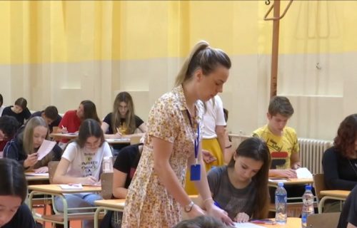 Oglasilo se Ministarstvo prosvete pred završni ispit iz matematike: Osmaci, ovo obavezno ponesite