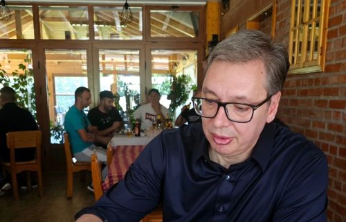 "Piće moje mladosti": Predsednik Vučić napravio kratak predah i zahvalio se na gostoprimstvu (FOTO)