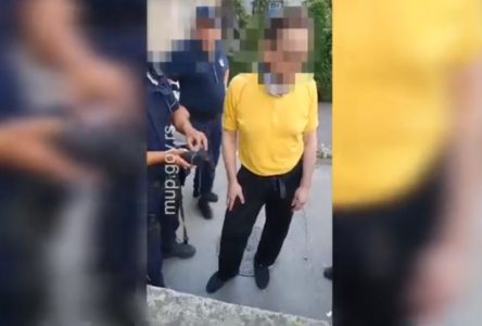 Pogledajte hapšenje muškarca sa samostrelom u centru Beograda (VIDEO)