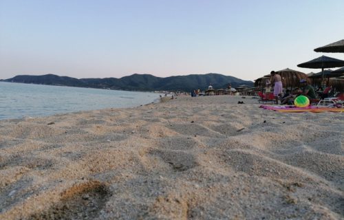 Uznemirujući apel hrvatske policije: Na plaži se pazite ljudi koji se čudno ponašaju i nose ove predmete