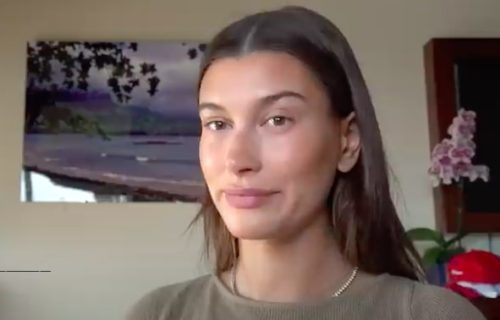 Beauty proizvod broj JEDAN ovog leta: Ima ga u šest nijansi i promoviše ga američka manekenka