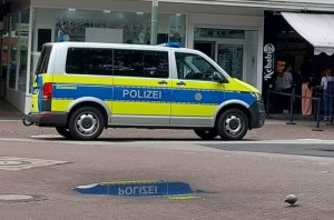 Tragedija u Nemačkoj: Kolima uletela u grupu dece, jedan mališan stradao