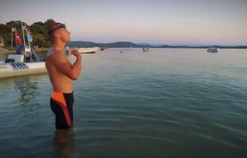 Poduhvat mladog sportiste iz Pirota: Uroš Ivanković preplivao 17 kilometara oko ostrva Amulijani