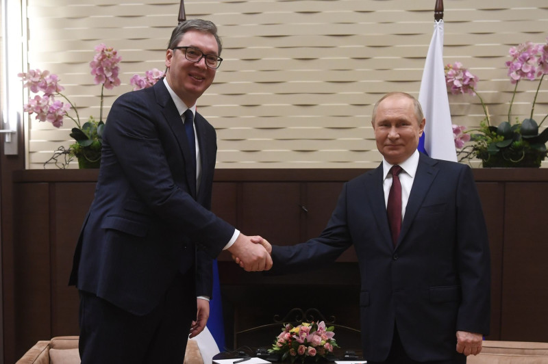 “Održao sam reč koju sam dao Putinu” – Vučić za ruske medije: Razgovor sa ruskim predsednikom jako važan