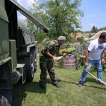 Pripadnici Vojske Srbije pomažu u opštinama koje se suočavaju s nestašicom vode