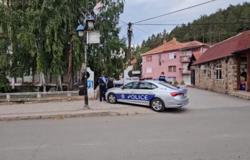 Teror nad Srbima na KiM se nastavlja: Albanci proteruju tri porodice iz Leposavića
